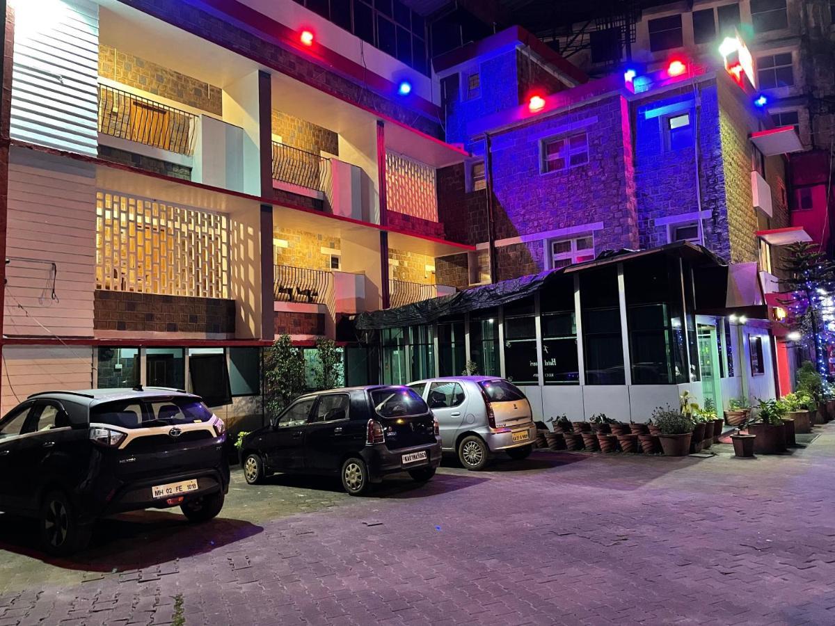 Hotel Caveri Madikeri Exterior photo